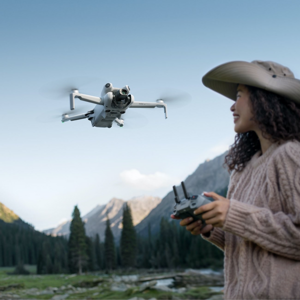 Квадрокоптер DJI Mini 4 Pro Fly More Combo DJI RC 2 (CP.MA.00000735.01) D1051 фото