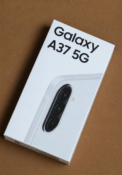 Смартфон Samsung Galaxy A37 5G 6/128GB Awesome White (SM-A376BZWB) J1417 фото