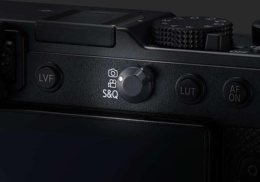 Panasonic Lumix L10 Black (DC-L10E-K) F2050 фото