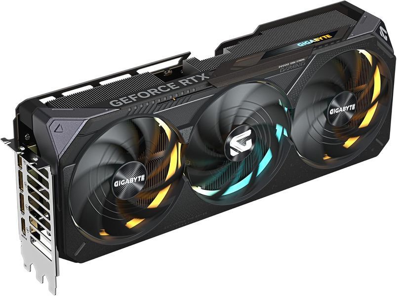 GIGABYTE GeForce RTX 5080 GAMING OC 16G (GV-N5080GAMING OC-16GD) D014TX фото
